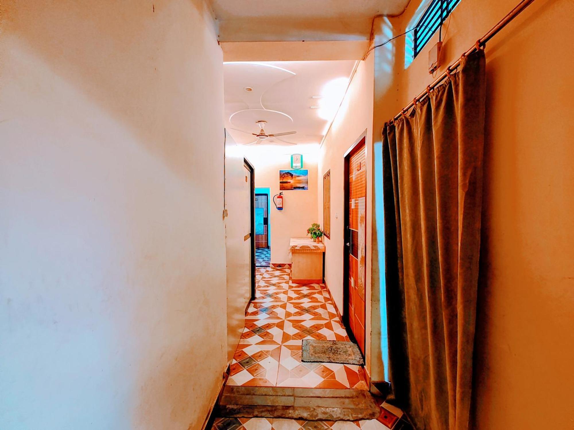 De Costa Palace - Pick And Drop Available Varanasi Exterior foto